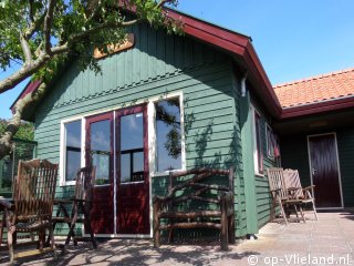 Rozenbottel, Bungalow on Vlieland