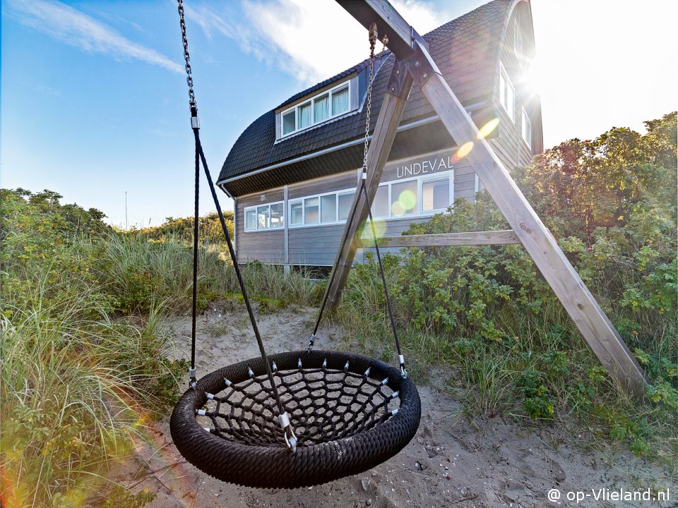 Lindeval, Beach finds on Vlieland