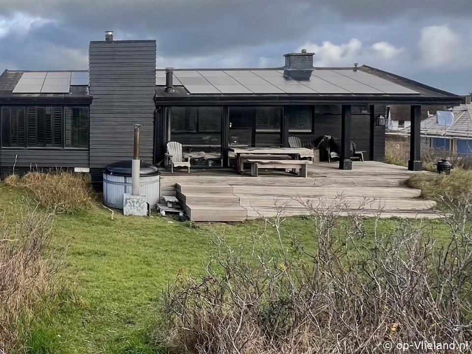Op Wenakker, Beach on Vlieland